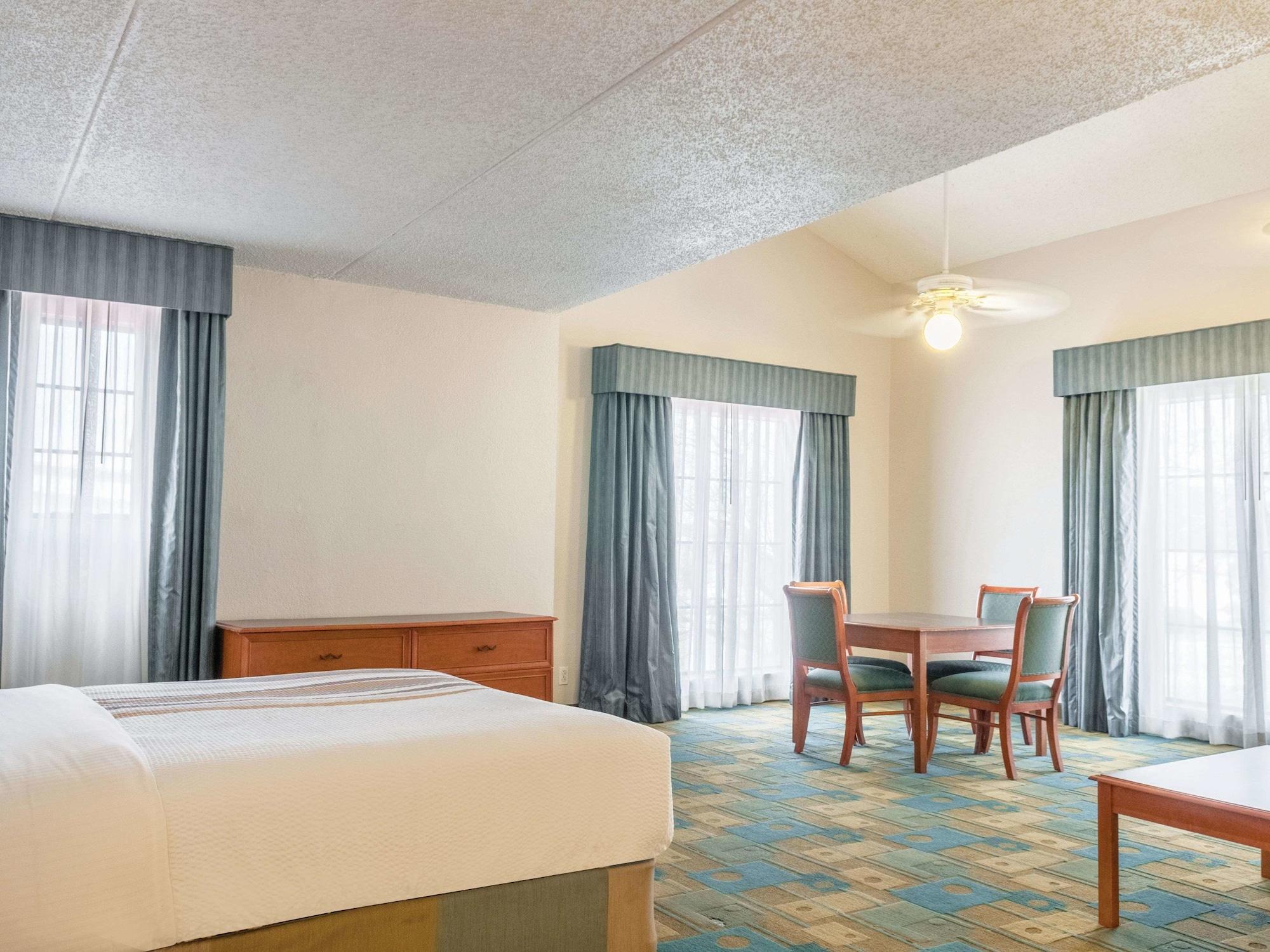 La Quinta Inn By Wyndham New Orleans West Bank / Gretna Exterior photo