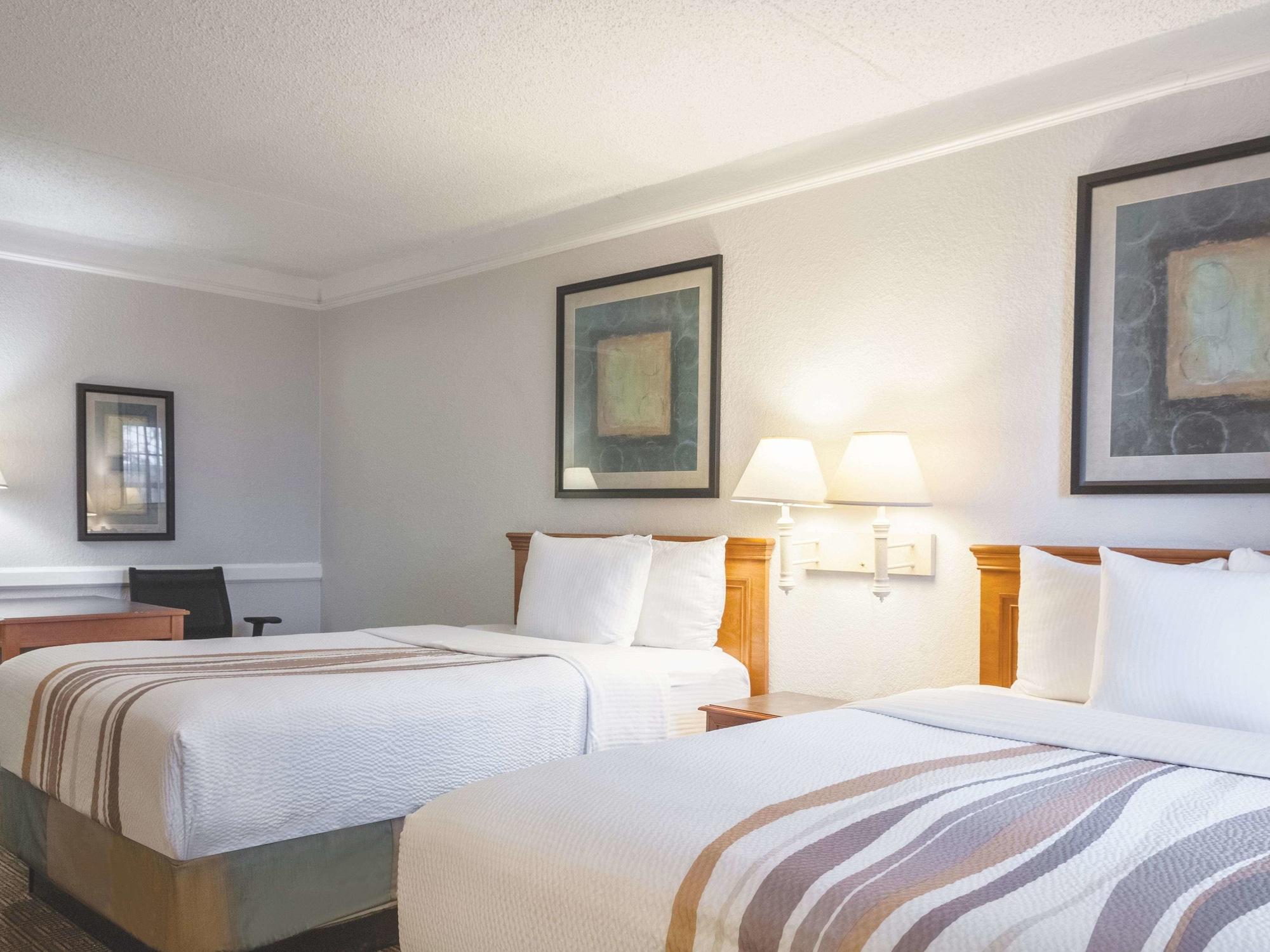 La Quinta Inn By Wyndham New Orleans West Bank / Gretna Exterior photo