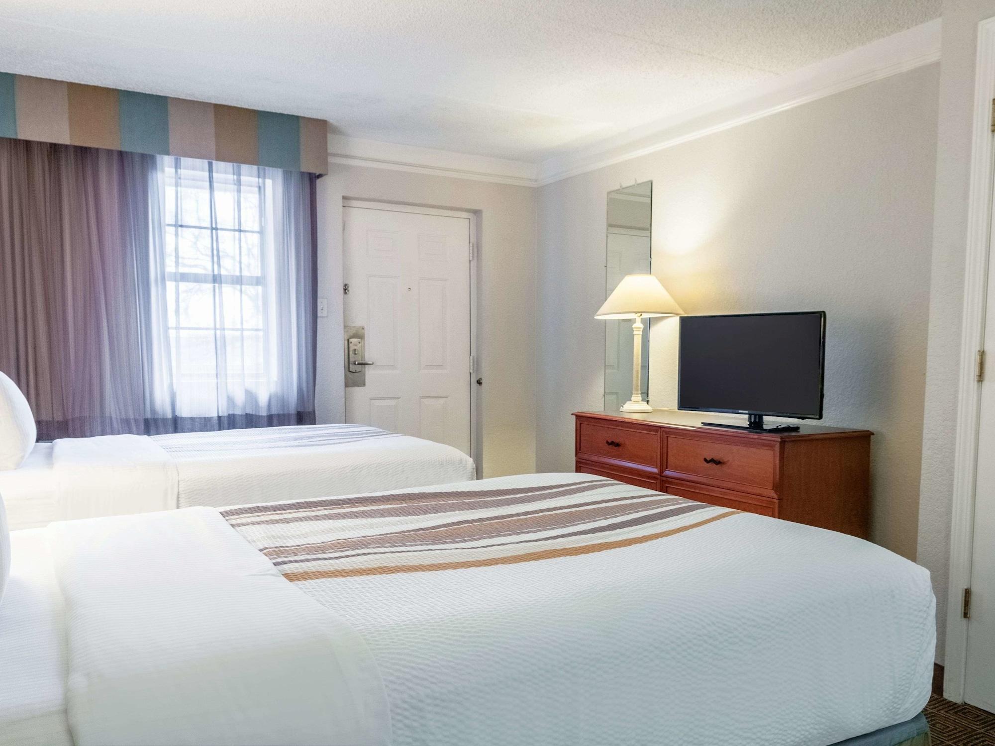 La Quinta Inn By Wyndham New Orleans West Bank / Gretna Exterior photo